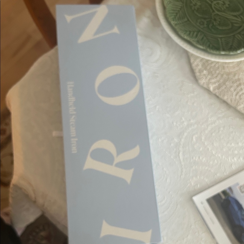 Nori Handheld Steam Iron